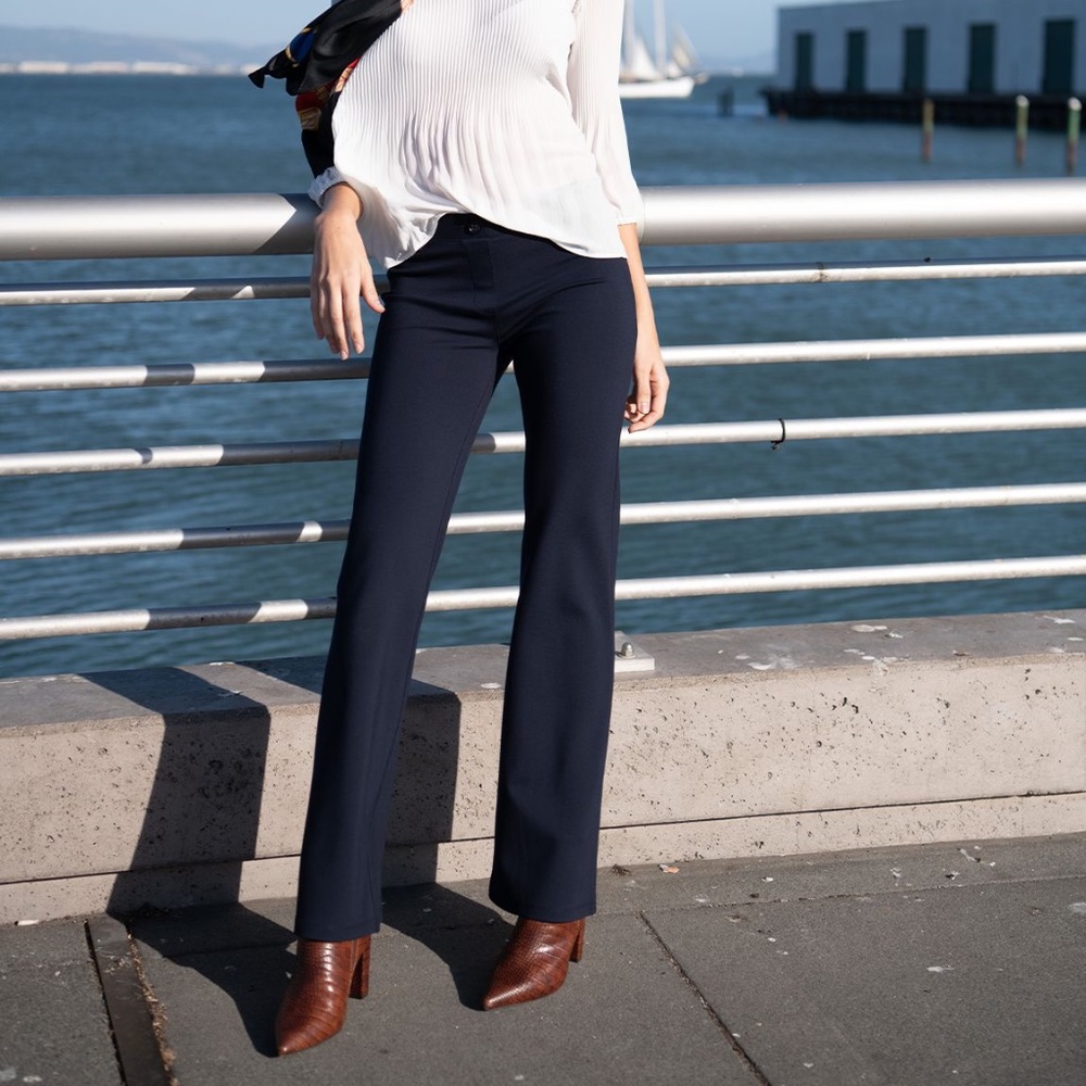 Betabrand NWOT Classic Dress Pant Yoga - LARGE